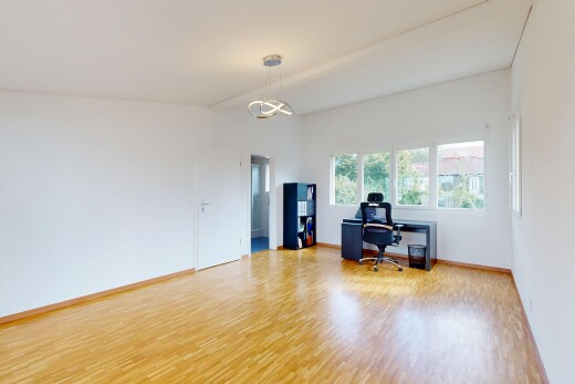 pièce vide avec lumière naturelle, natural light, espace bureau, cloison sèche, et drywall