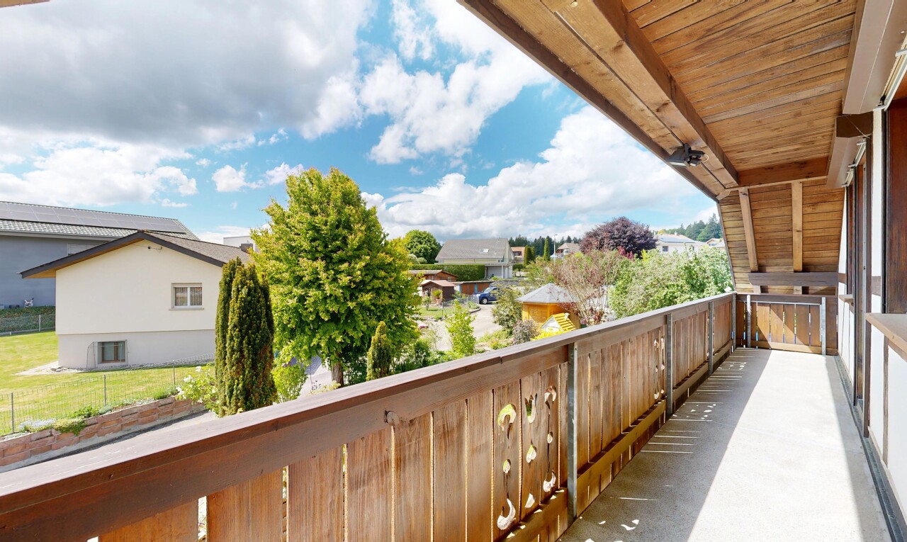 balcon avec from property, balcon, day time, residential view, et vue résidentielle