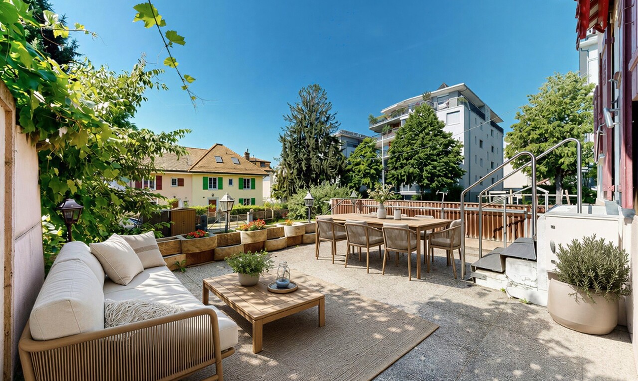 terrasse avec day time, clôture, et from property