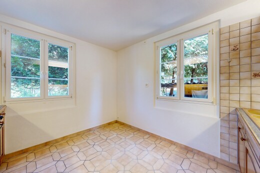 leerer raum mit natürliches licht, natural light, gipskartonwand, drywall, und inside property