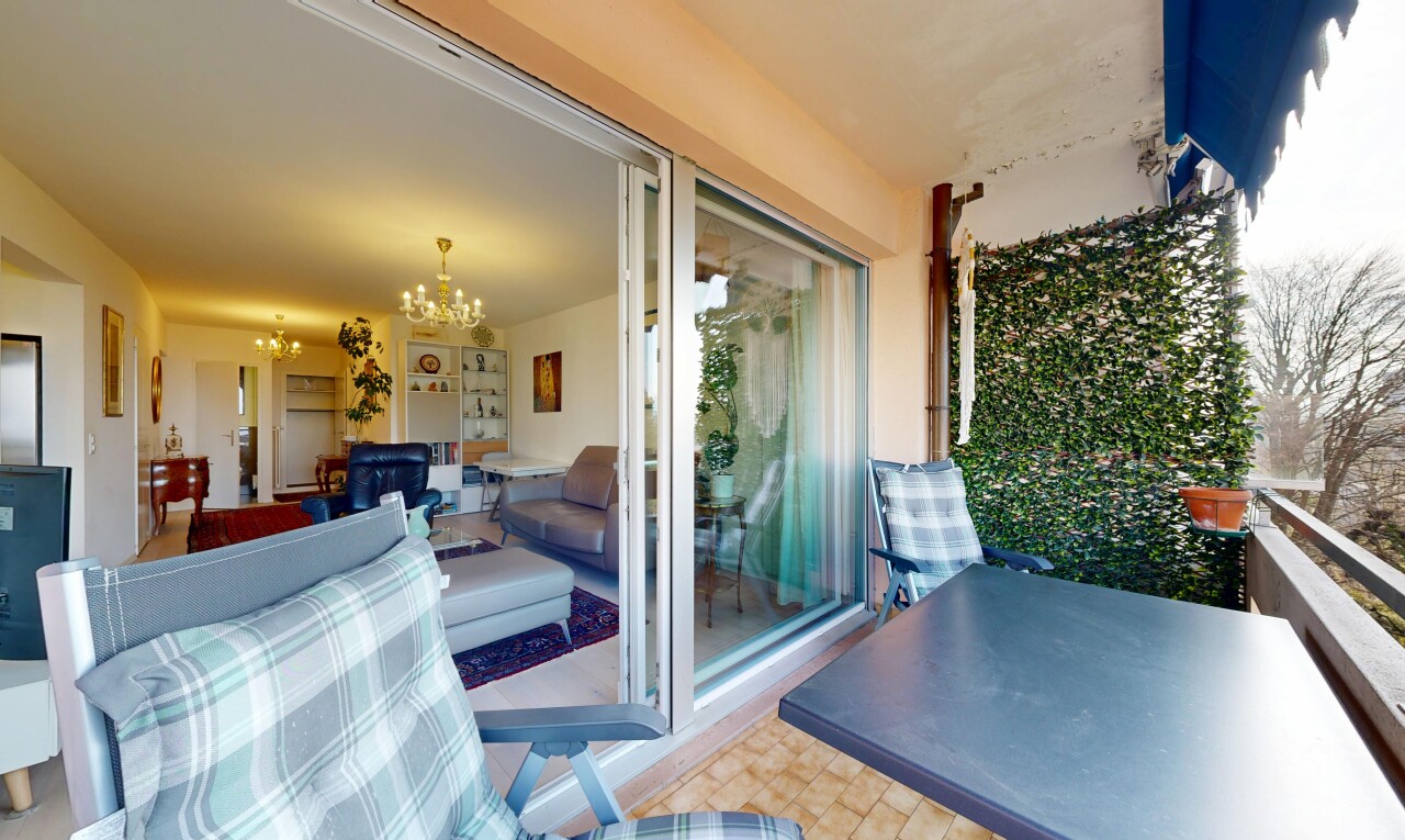 patio / terrace with a patio area