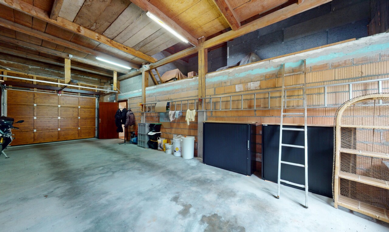 parking avec inside property et écurie