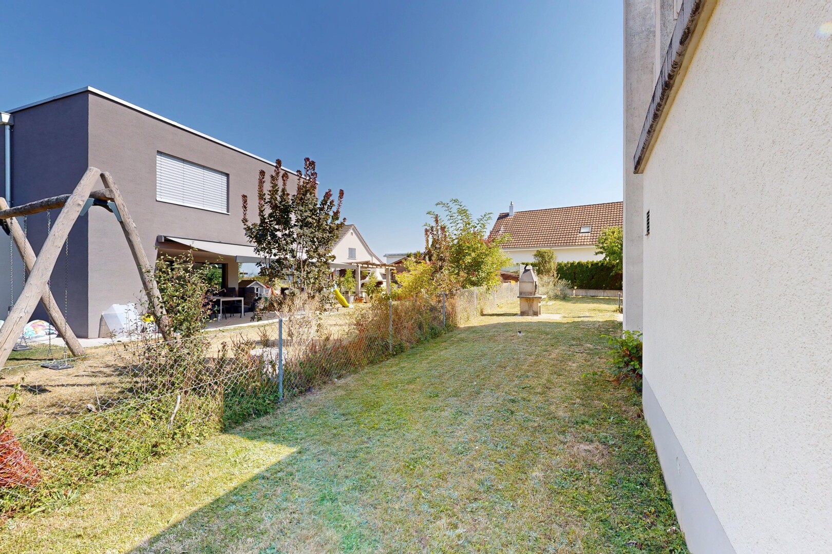 garten mit rasen, day time, from property, und zaun