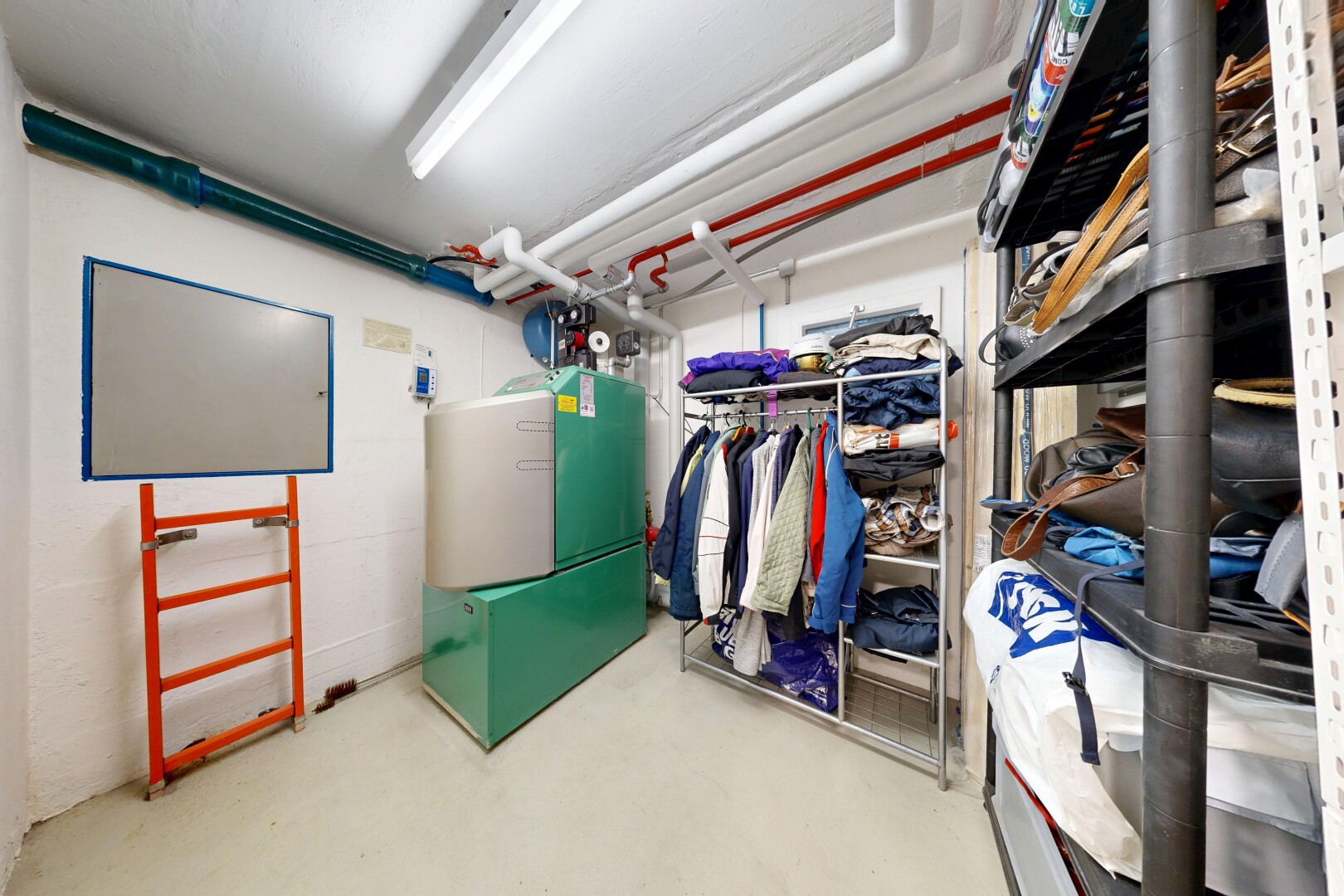 begehbarer kleiderschrank mit light floor