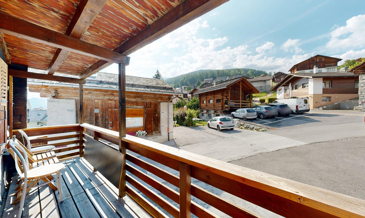balcon avec day time, view focus, et from property