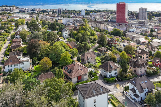 außenansicht mit stadtblick, city view, day time, und aerial view