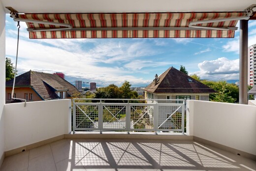 balkon mit day time und from property