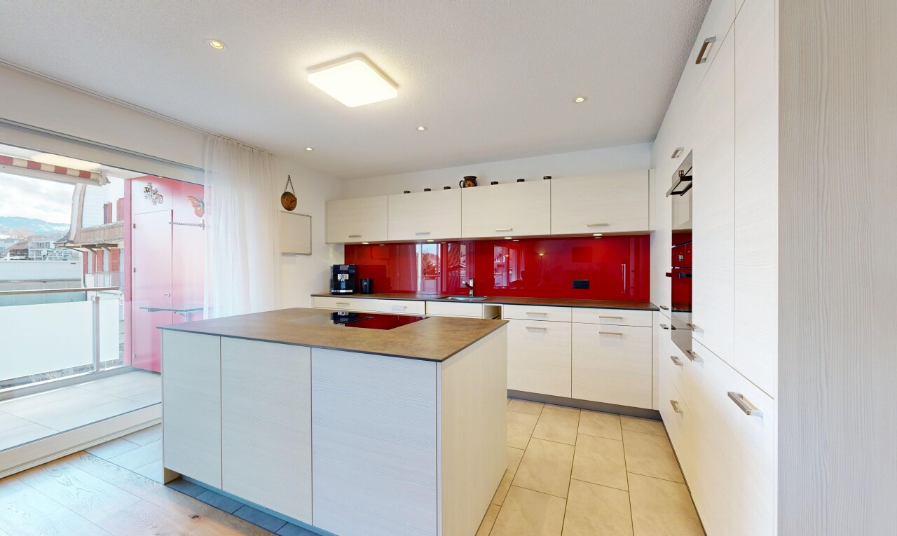 küche mit schränke mit flachen paneelen, flat panel cabinets, kücheninsel, kitchen island, und inside property