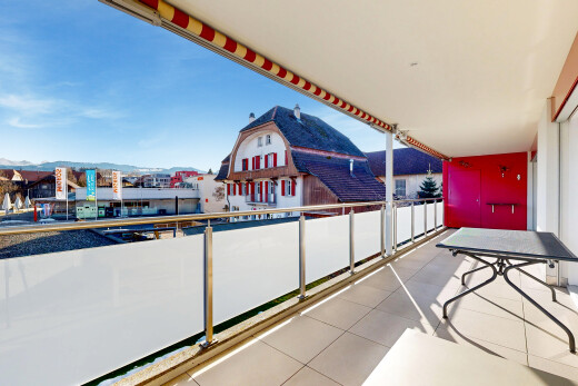 balkon mit from property, day time, und balkon