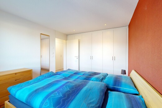 zimmer / schlafzimmer mit kleiderschrank, inside property, gipskartonwand, und drywall