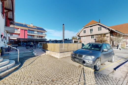 extérieur du bâtiment avec day time, vue résidentielle, et residential view