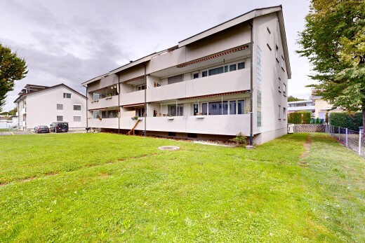 außenansicht mit property visible, overcast, und zaun