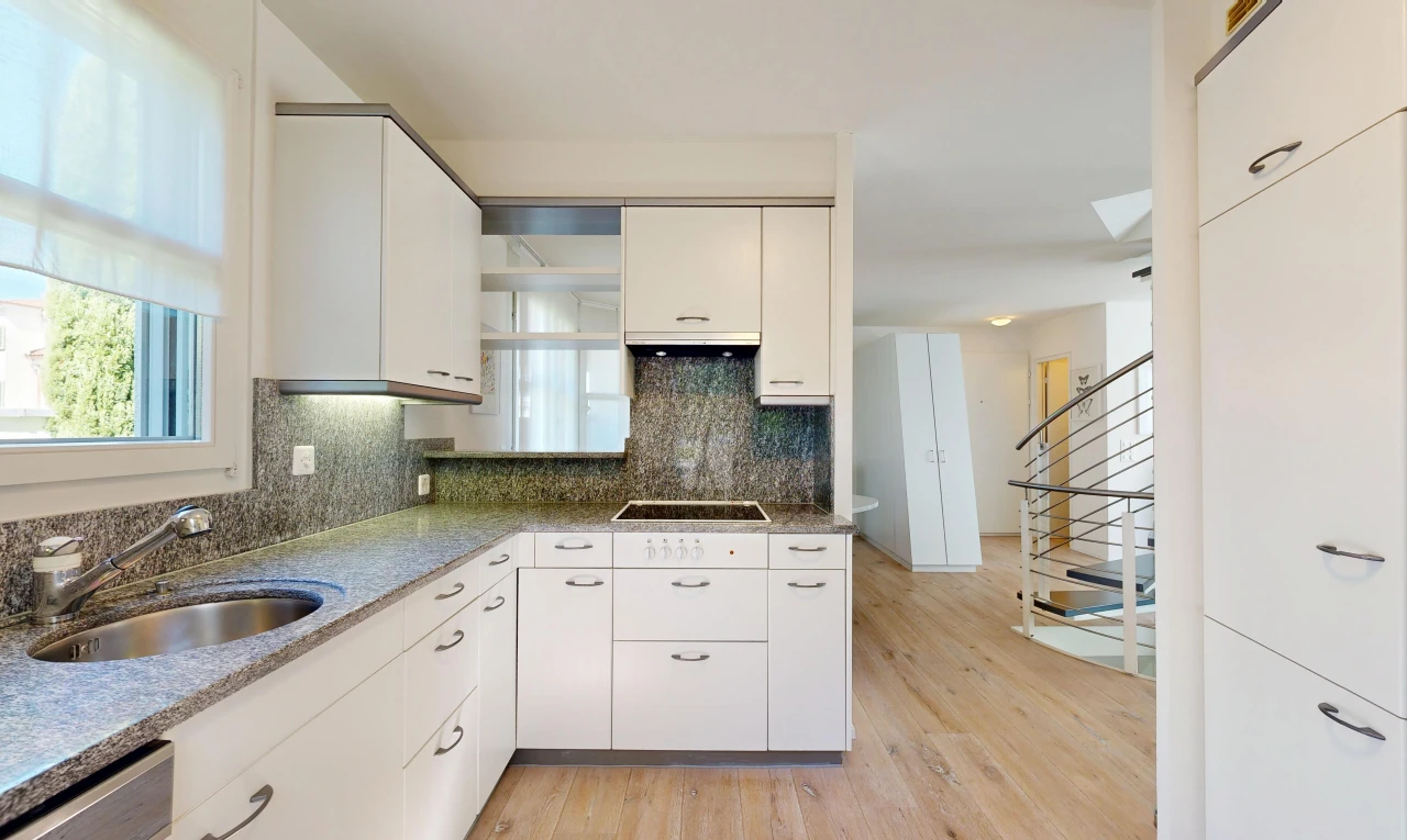 küche mit treppen, light floor, waschbecken, stone countertops, und stein arbeitsplatten