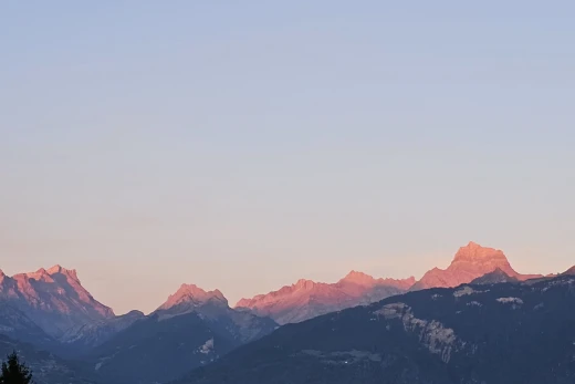 vue sur la montagne avec vue sur la montagne et mountain view