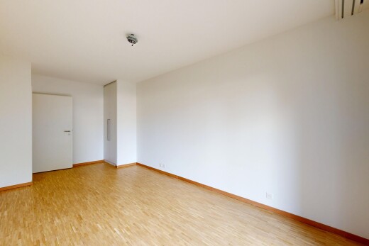 pièce vide avec drywall, cloison sèche, inside property, baseboards wall, et plinthes murales