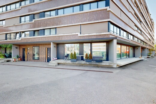 außenansicht mit from community, apartment complex view, und blick auf wohnanlage