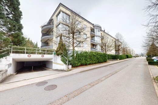 außenansicht mit blick auf wohnanlage