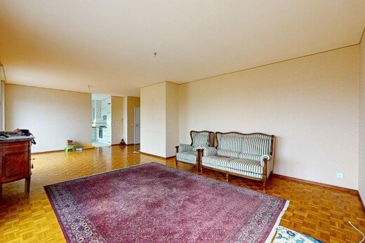 wohnzimmer mit sockelleisten und gipskartonwand