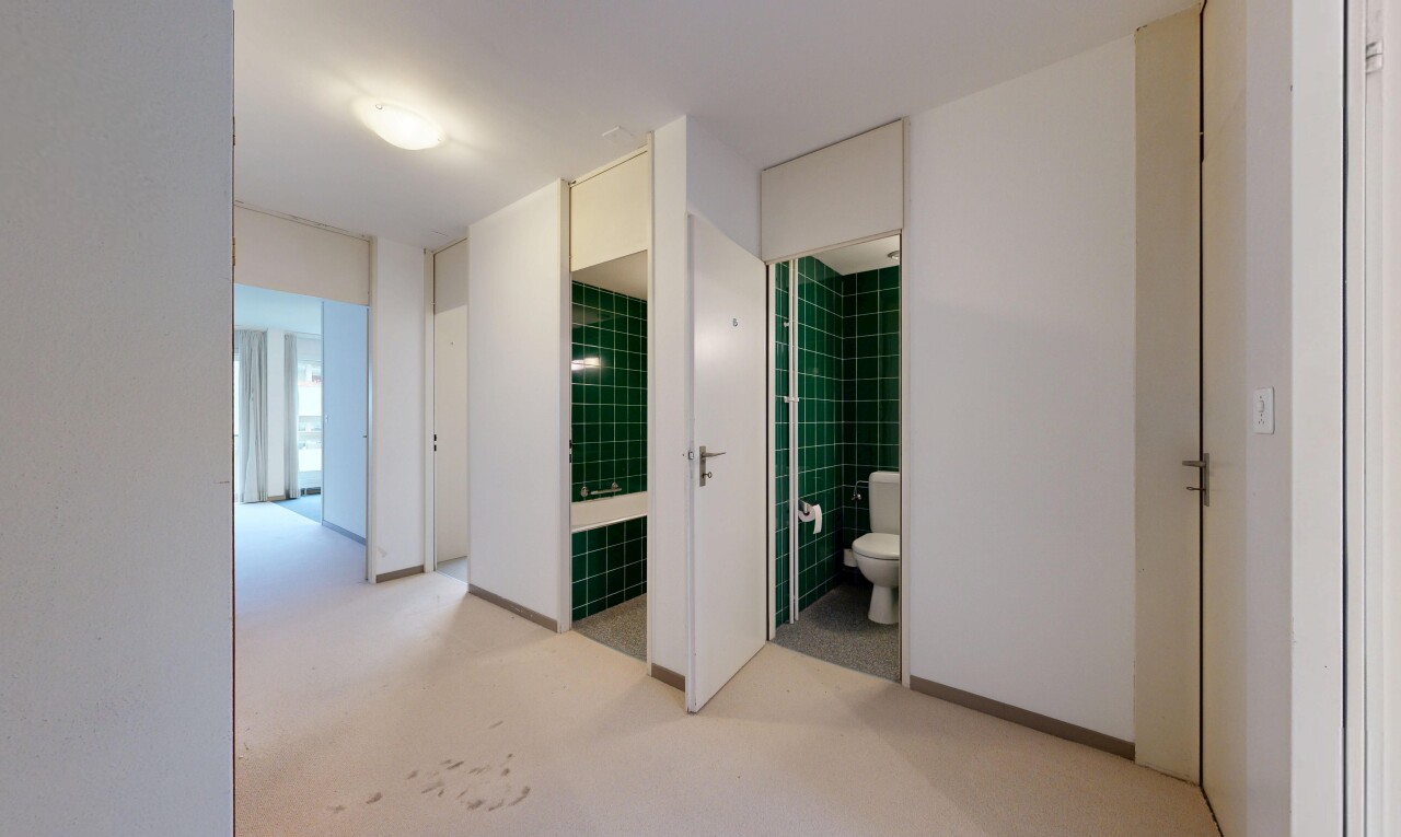 halle / korridor mit gipskartonwand, drywall, inside property, sockelleisten, und baseboards wall