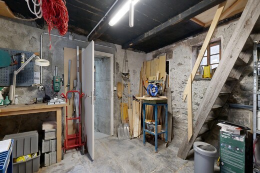 vorratskammer mit keller