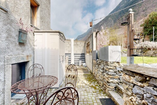 terrasse mit day time, kamin, und from property