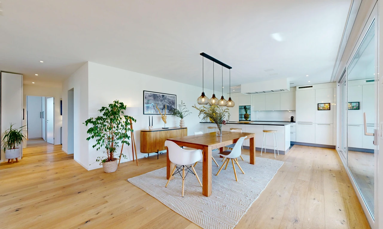 esszimmer mit einbauleuchten, light floor, wood finish floor, holzfußboden, und drywall