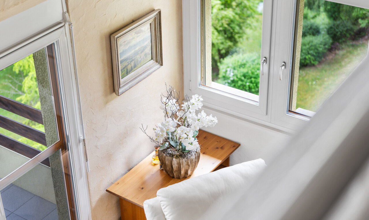 einzelheiten mit object, inside property, window, und interior