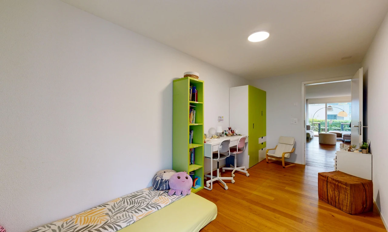 room / bedroom featuring light wood-style flooring and recessed lighting