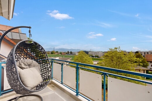 balcon avec balcon, from property, et day time