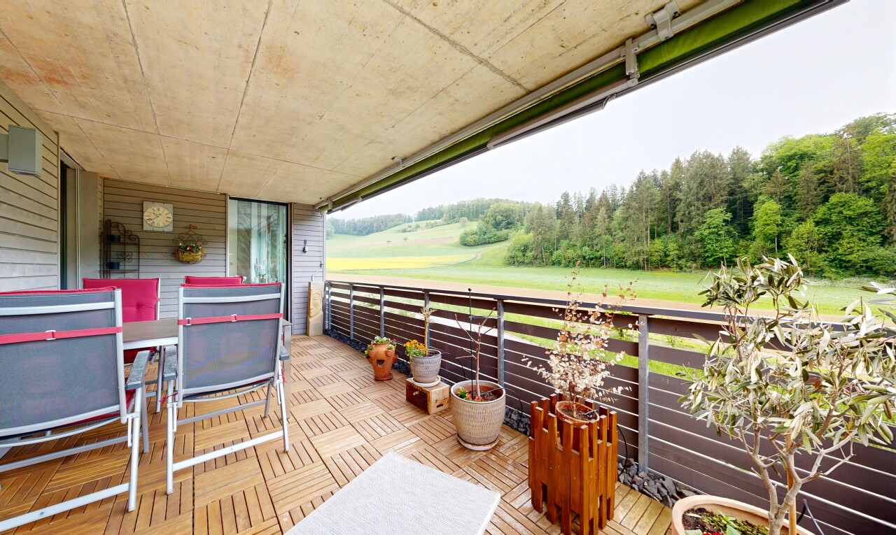 terrasse avec overcast et from property