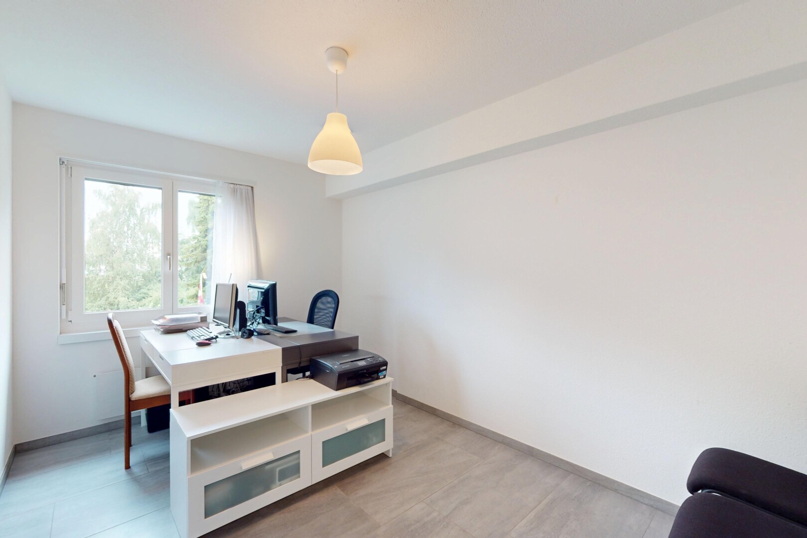 office area featuring baseboards