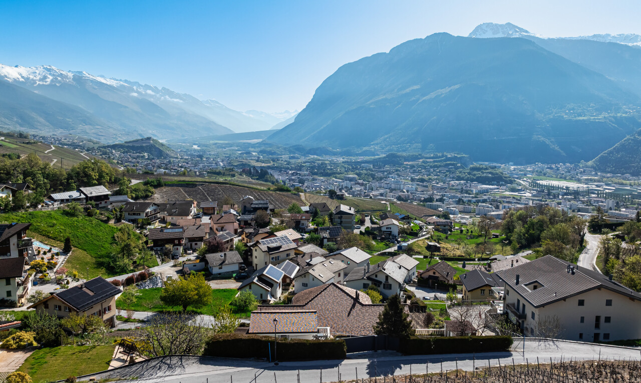 blick auf die berge mit mountain view, blick auf die berge, day time, residential view, und wohngebietblick