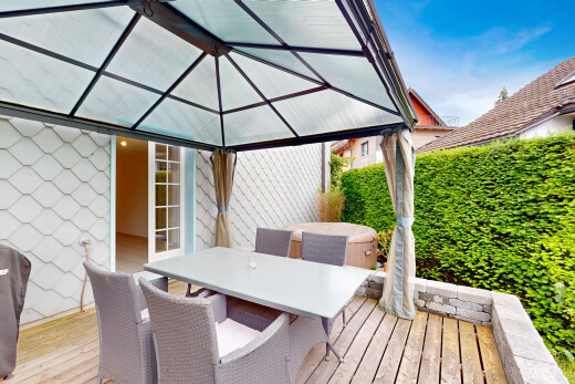 terrasse mit deck, pavillon, essbereich im freien, und day time