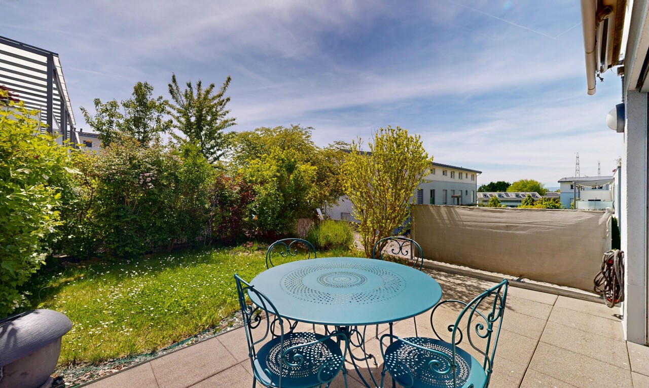 balcon avec from property, day time, et coin repas extérieur