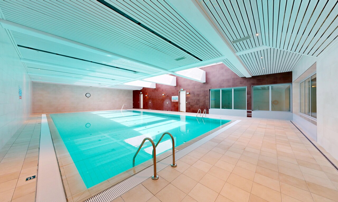 piscine avec rampe et piscine