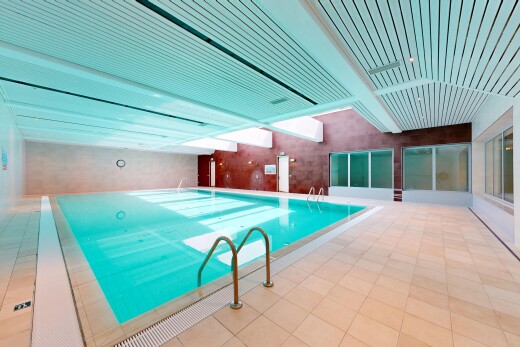 piscine avec rampe et piscine