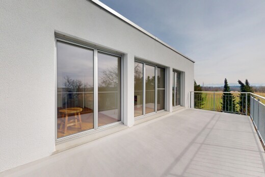 terrasse avec balcon