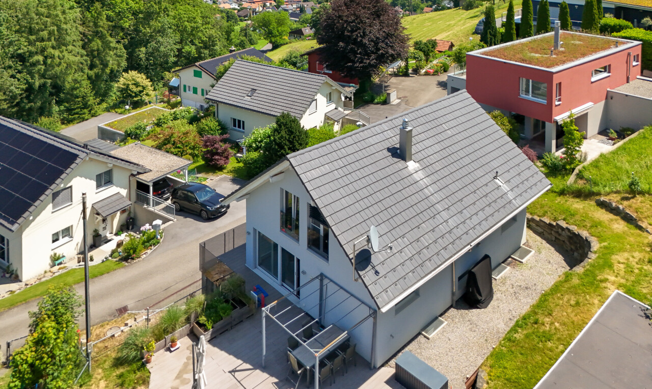 außenansicht mit property visible, wohngebietblick, und residential view
