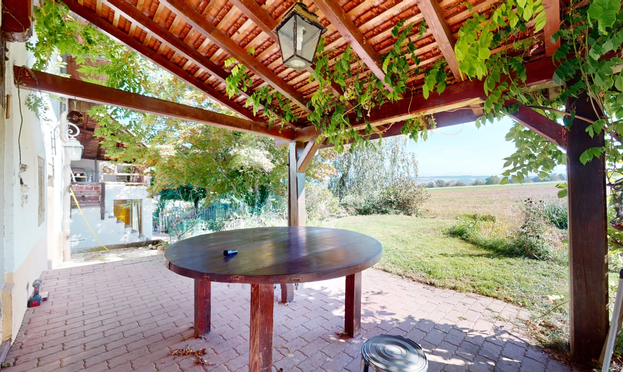 terrasse avec patio