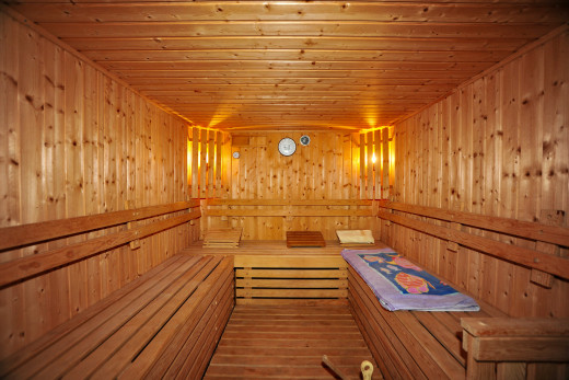 espace intérieur avec plafond de bois
