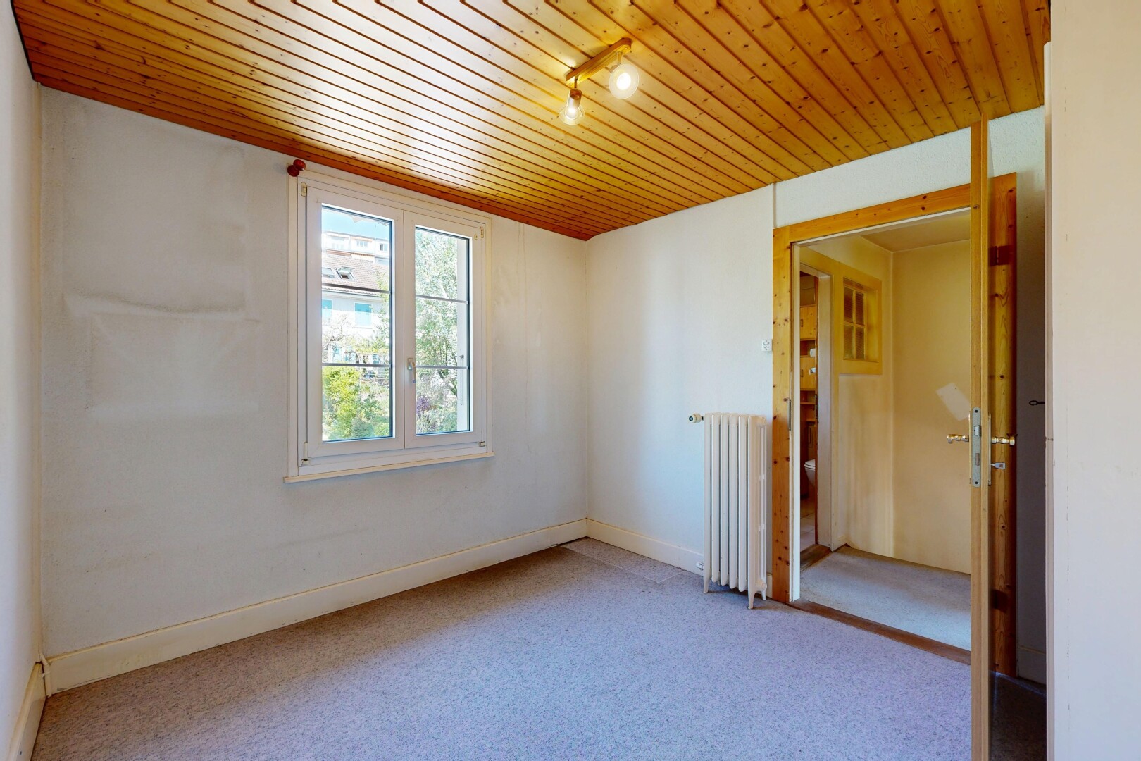 leerer raum mit natürliches licht, natural light, gipskartonwand, drywall, und kühler