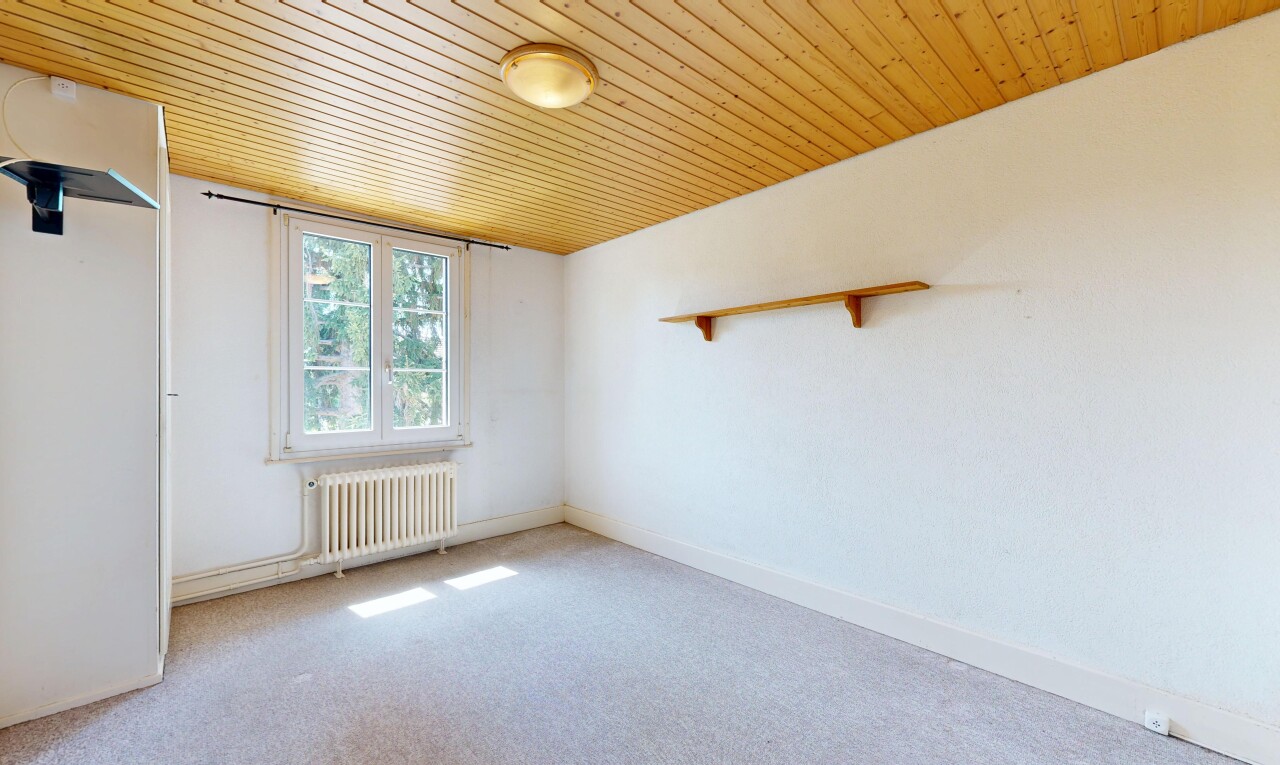 leerer raum mit inside property, natural light, natürliches licht, drywall, und gipskartonwand