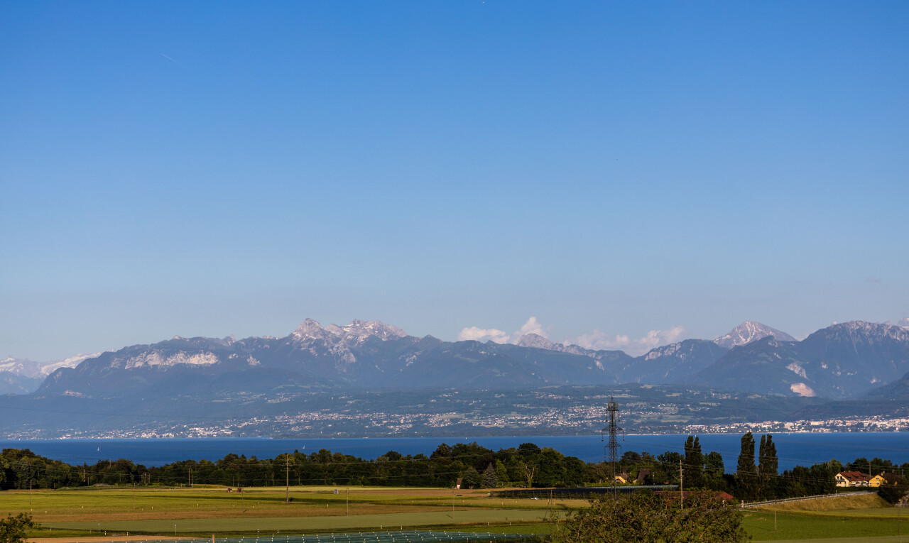 blick auf die berge mit blick auf die berge, mountain view, seesicht, water view, und day time
