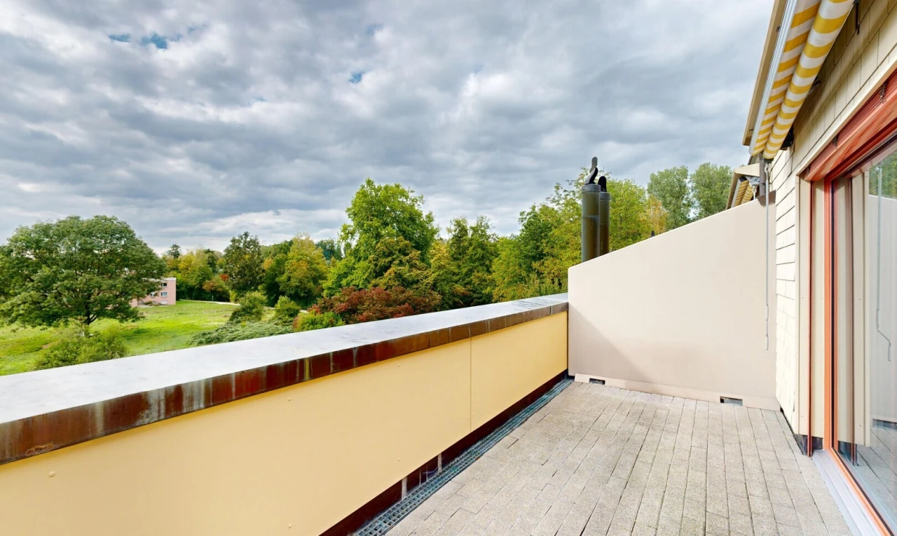 balkon mit from property, view focus, overcast, und deck