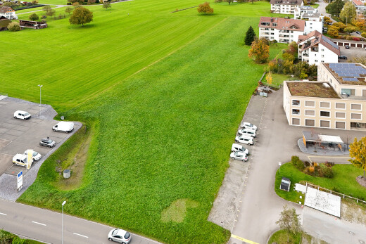 außenansicht mit aerial view und parkplatz