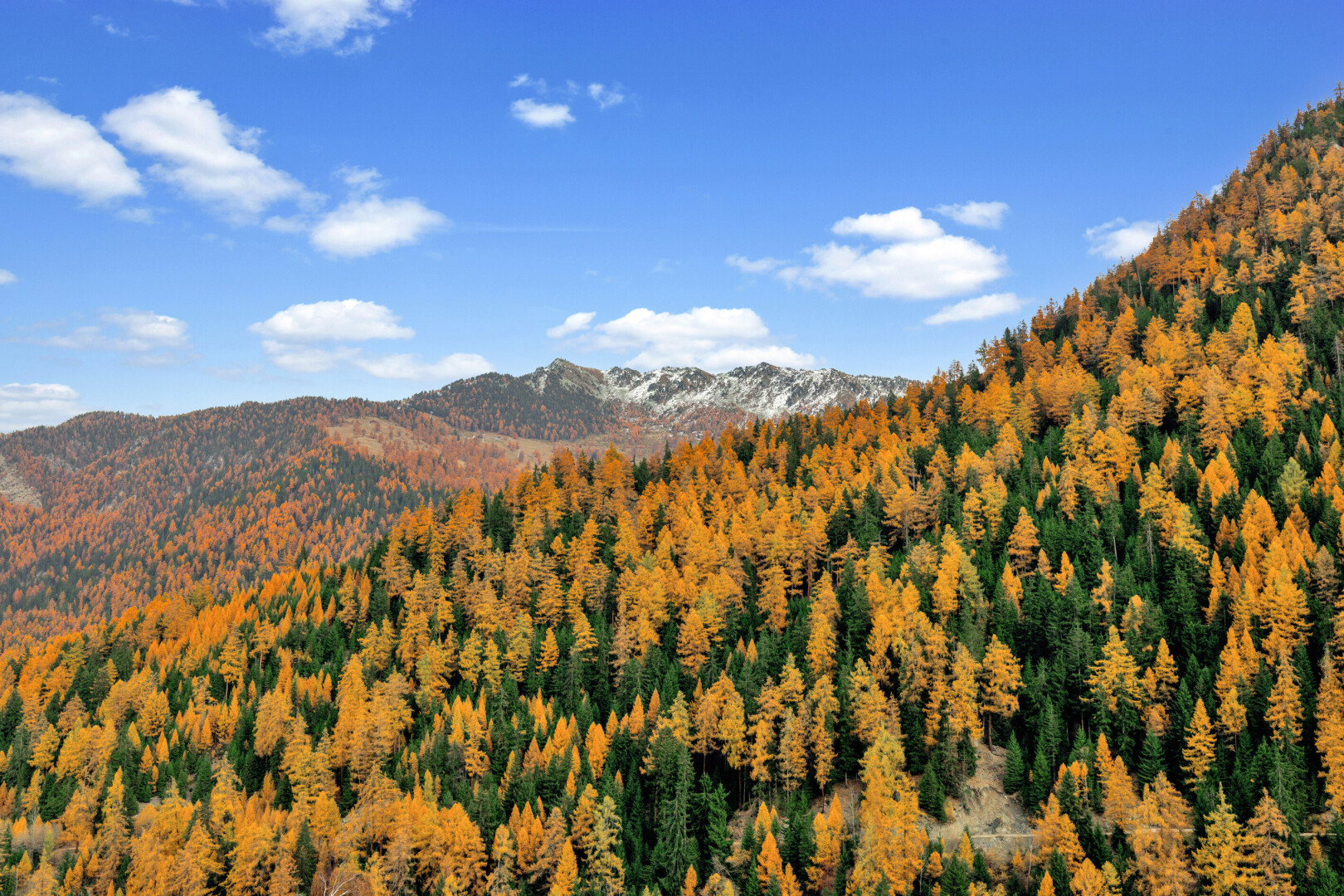 blick auf die berge mit blick auf die berge, mountain view, und day time