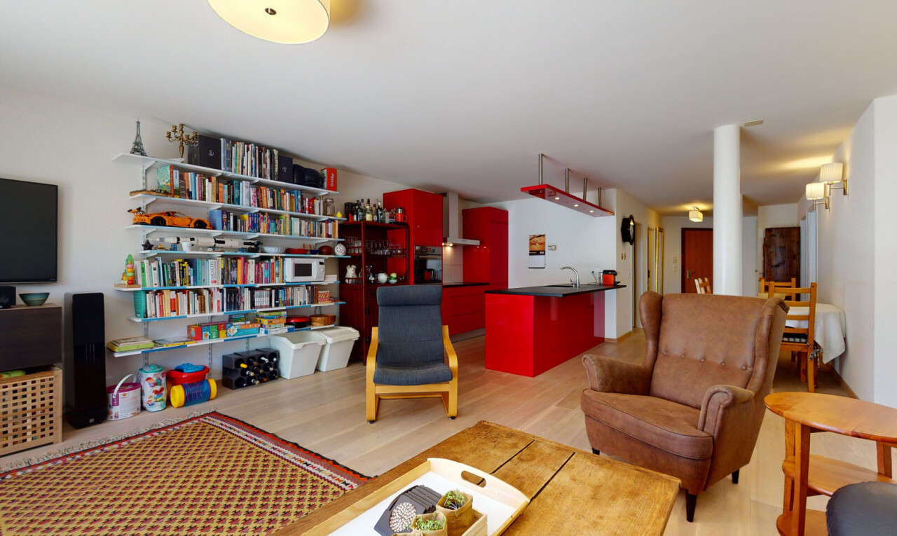 living area featuring light wood finished floors