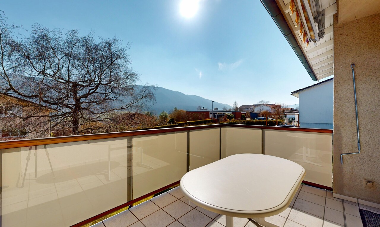 balcon avec vue sur la montagne, mountain view, from property, balcon, et day time
