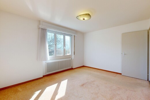 leerer raum mit kühler, gipskartonwand, drywall, teppich, und carpet