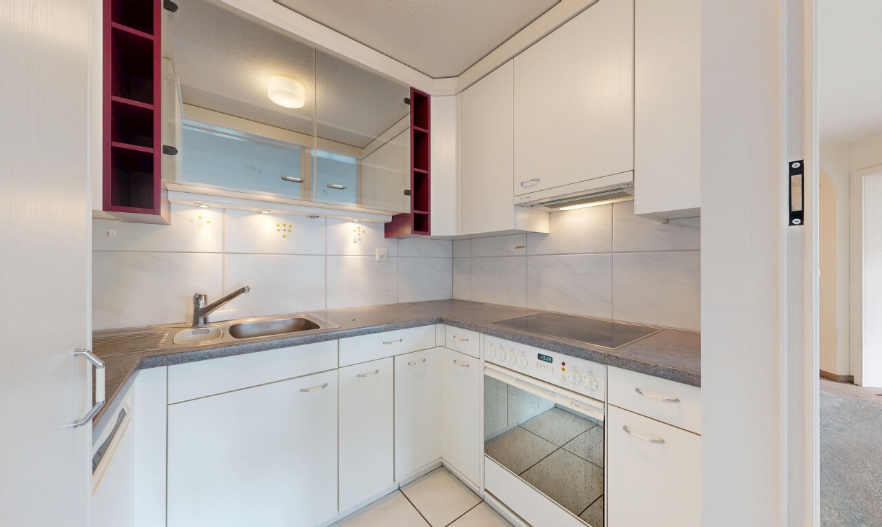 küche mit ofen, küchenrückwand beim Herd, küchenrückwand beim herd, light floor, und inside property